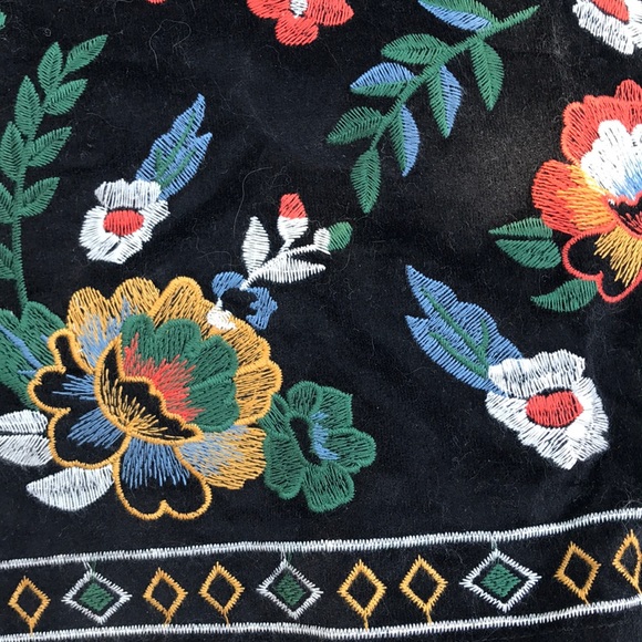 Black corduroy embroidered mini skirt - Picture 2 of 4